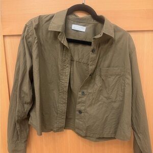 Everlane button down in Olive